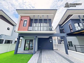 À louer 4 chambres maison à Bang Lamung, Chonburi