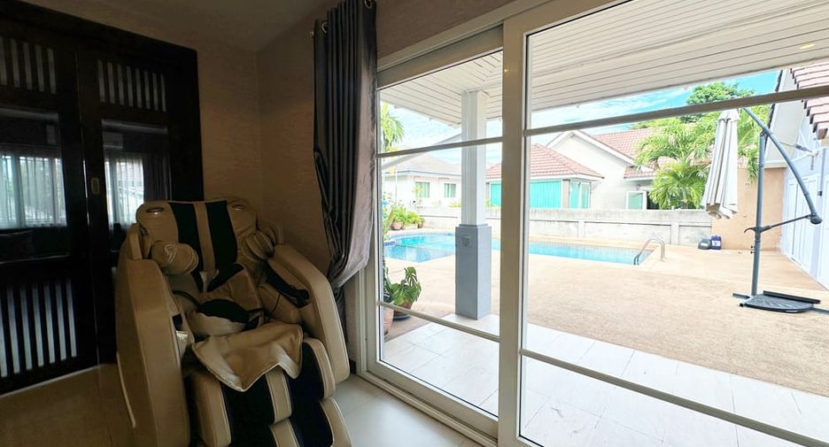Villa zur Miete und zum Kauf mit 5 Zimmer in Bang Lamung, Chonburi
