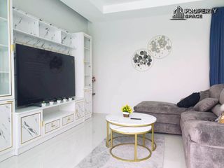 Villa en alquiler de 3 habitaciones en Bang Lamung, Chonburi
