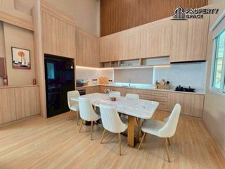 Villa en alquiler de 3 habitaciones en Bang Lamung, Chonburi