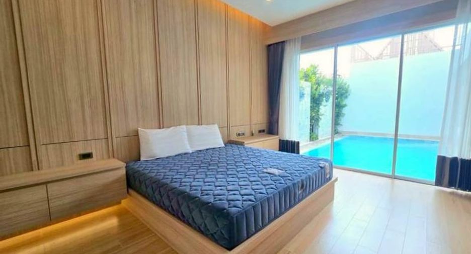 Villa en alquiler de 3 habitaciones en Bang Lamung, Chonburi