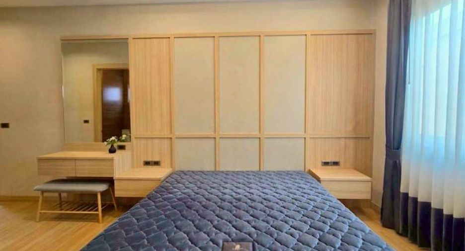 Villa en alquiler de 3 habitaciones en Bang Lamung, Chonburi