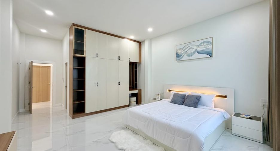 Villa zum Kauf mit 3 Zimmer in Bang Lamung, Chonburi