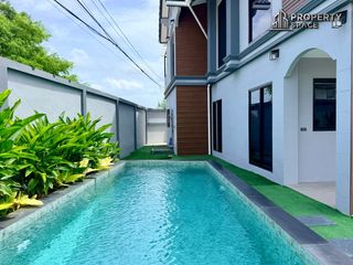 Villa zur Miete und zum Kauf mit 5 Zimmer in Bang Lamung, Chonburi