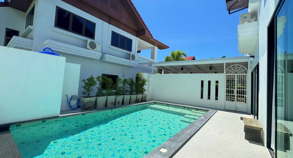 For sale 3 bedrooms villa in Na Jomtien, Pattaya