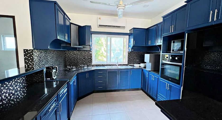 À vendre 5 chambres villa à Bang Lamung, Chonburi