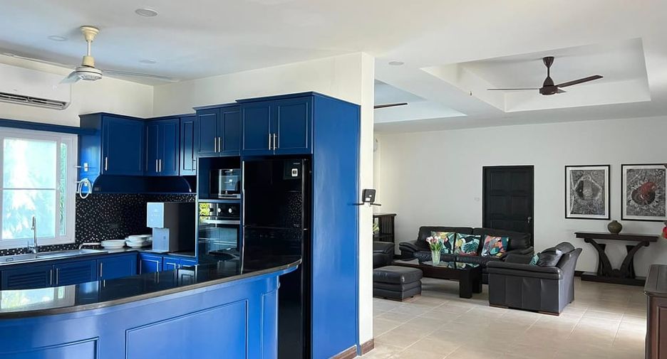 À vendre 5 chambres villa à Bang Lamung, Chonburi