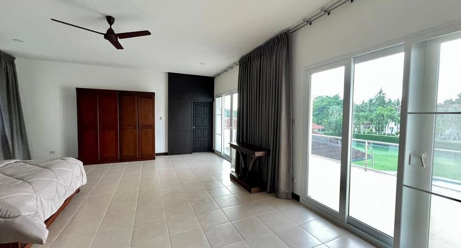 À vendre 5 chambres villa à Bang Lamung, Chonburi