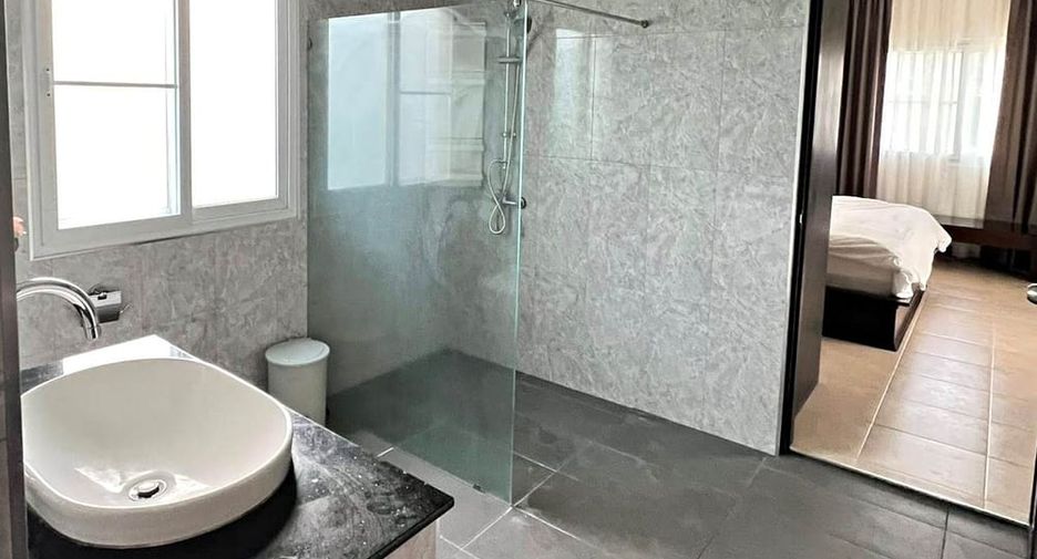À vendre 5 chambres villa à Bang Lamung, Chonburi