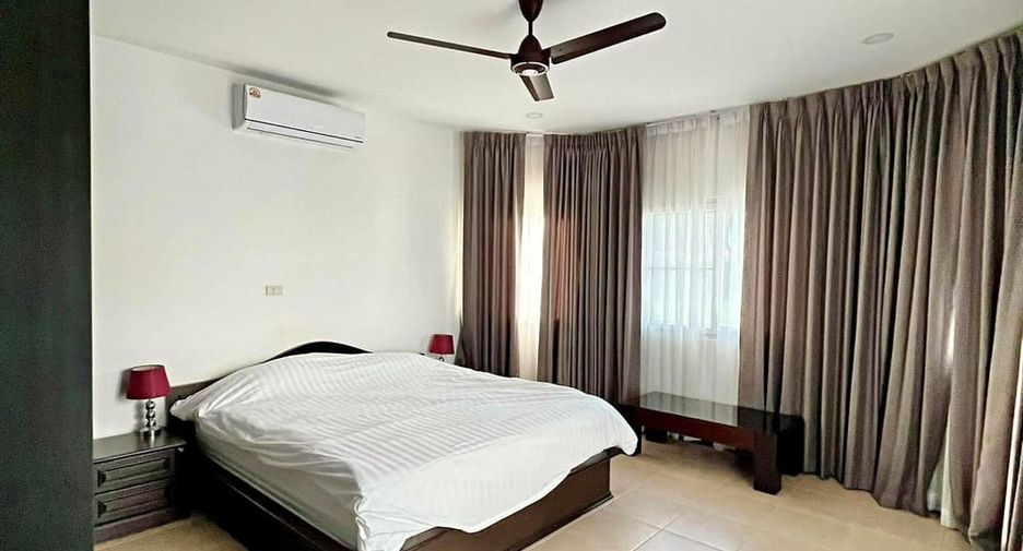 À vendre 5 chambres villa à Bang Lamung, Chonburi