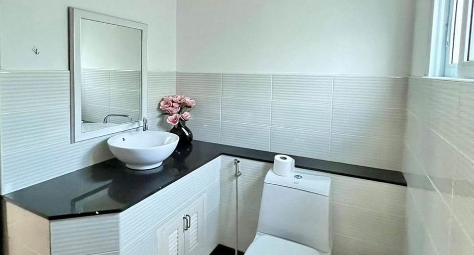 À vendre 5 chambres villa à Bang Lamung, Chonburi