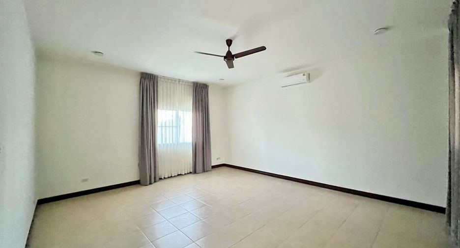 À vendre 5 chambres villa à Bang Lamung, Chonburi