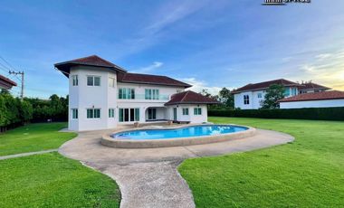 À vendre 5 chambres villa 