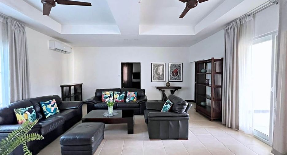 À vendre 5 chambres villa à Bang Lamung, Chonburi