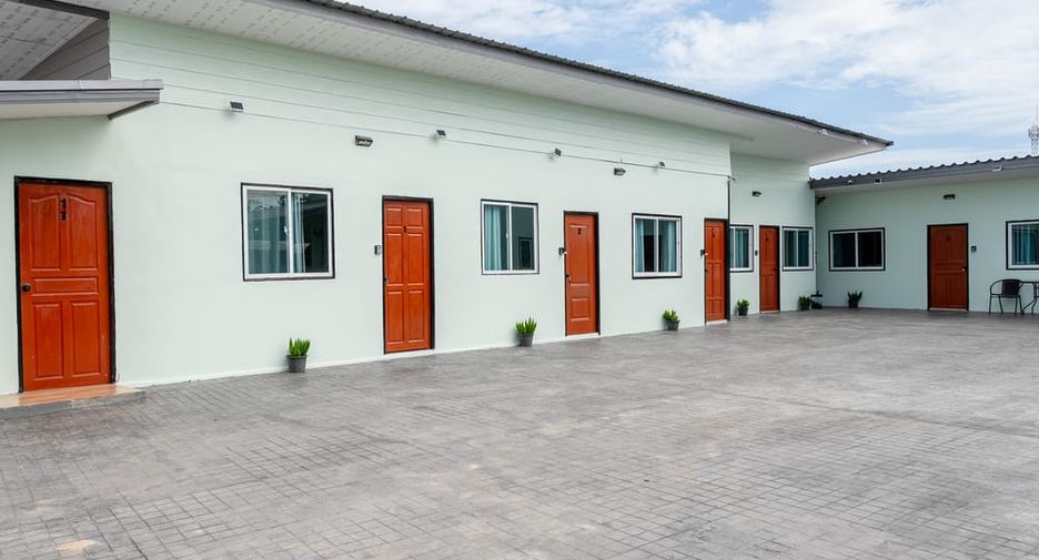 Villa en alquiler de 12 habitaciones en Bang Lamung, Chonburi