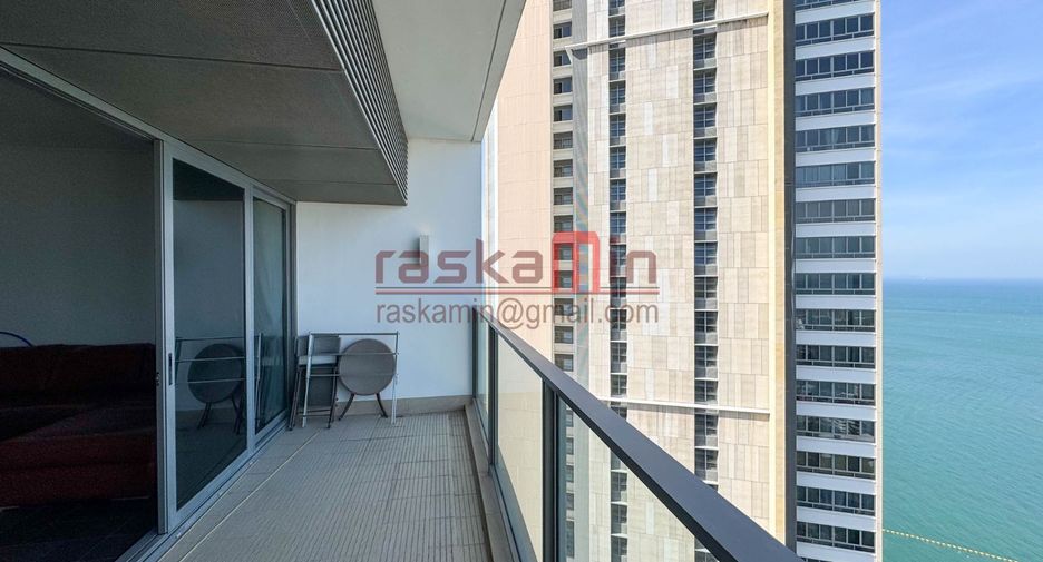 For rent 2 bedrooms condo in Bang Lamung, Chonburi