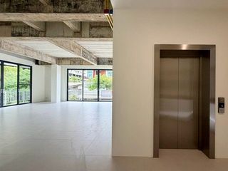 Büro zur Miete mit 1 Zimmer in Huai Khwang, Bangkok