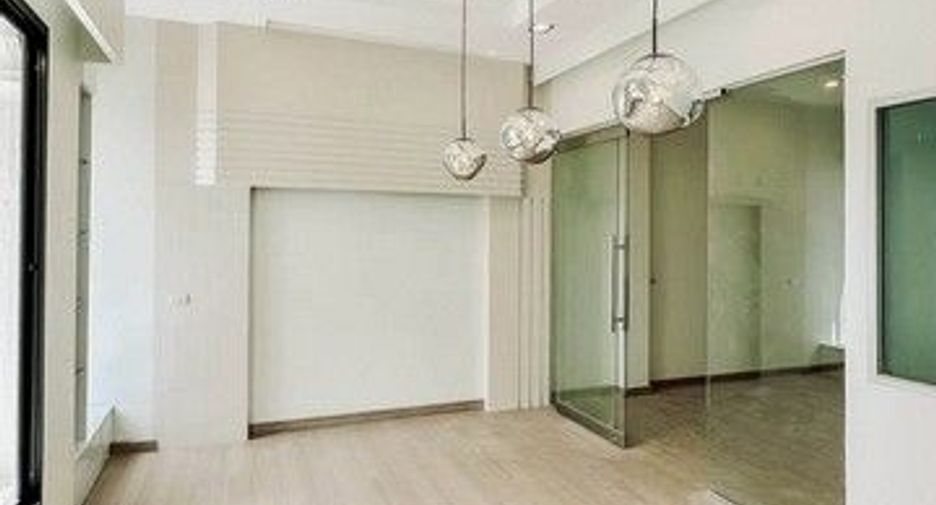 For rent 4 ベッドルーム house in Wang Thonglang, Bangkok