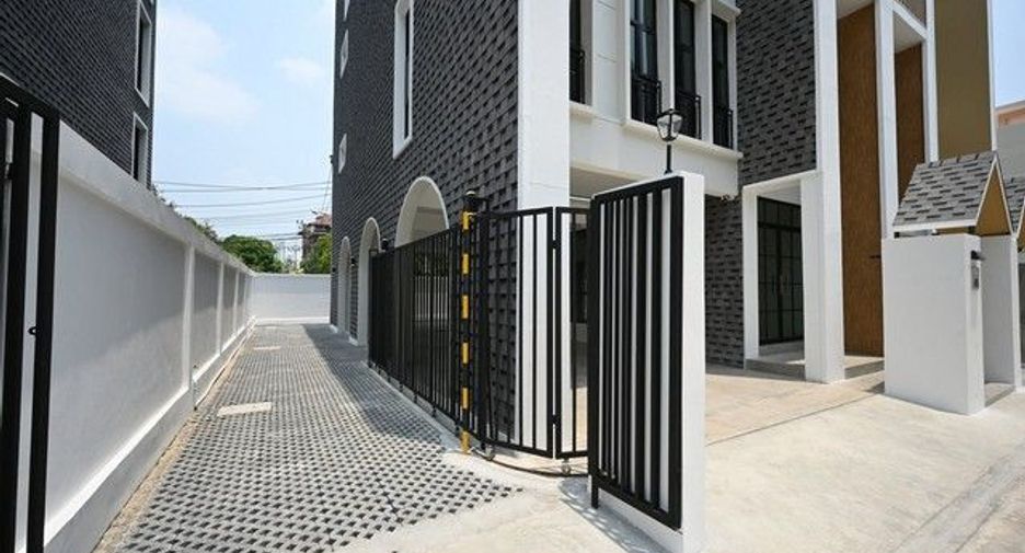 ให้เช่า 1 เตียง ออฟฟิศ ใน บางกะปิ, กรุงเทพฯ