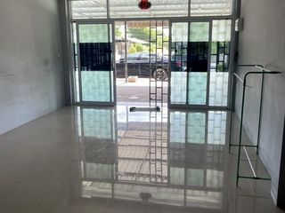 Local comercial en venta de 1 habitaciones en Pho Thong, Ang Thong