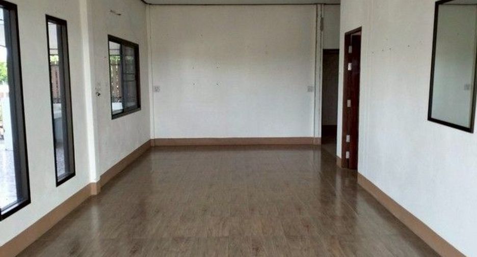 Haus zum Kauf mit 1 Zimmer in Mueang Suphanburi, Suphan Buri