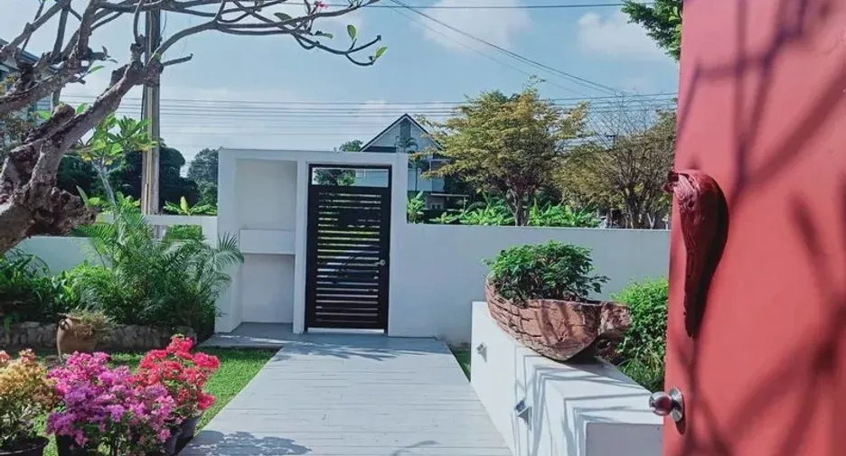 For rent 4 bedrooms house in Hang Dong, Chiang Mai