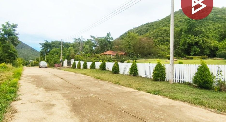Haus zum Kauf mit 6 Zimmer in Kaeng Krachan, Phetchaburi