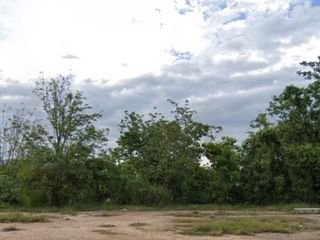 Terreno en venta en Ban Thi, Lamphun