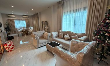 Casa en alquiler y en venta de 3 habitaciones en Bang Lamung, Chonburi
