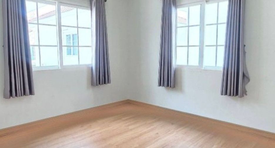 Haus zur Miete mit 4 Zimmer in Prawet, Bangkok