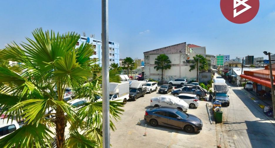 Продажа 9 спальни таунхаус в Bang Sao Thong, Самутпракан