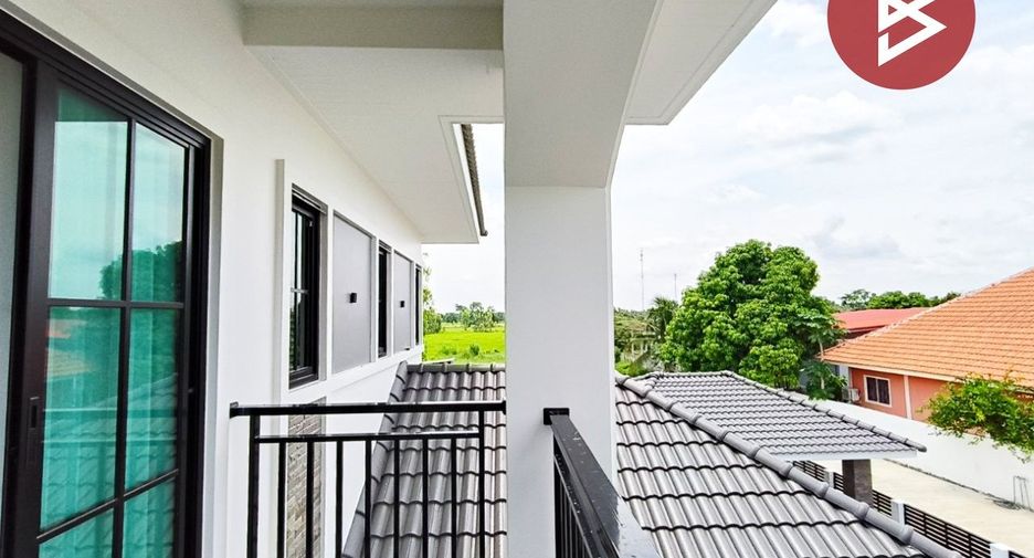 Haus zum Kauf mit 4 Zimmer in Krasang, Buriram