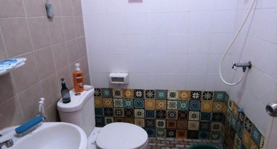 For sale 2 bedrooms townhouse in Mueang Chachoengsao, Chachoengsao
