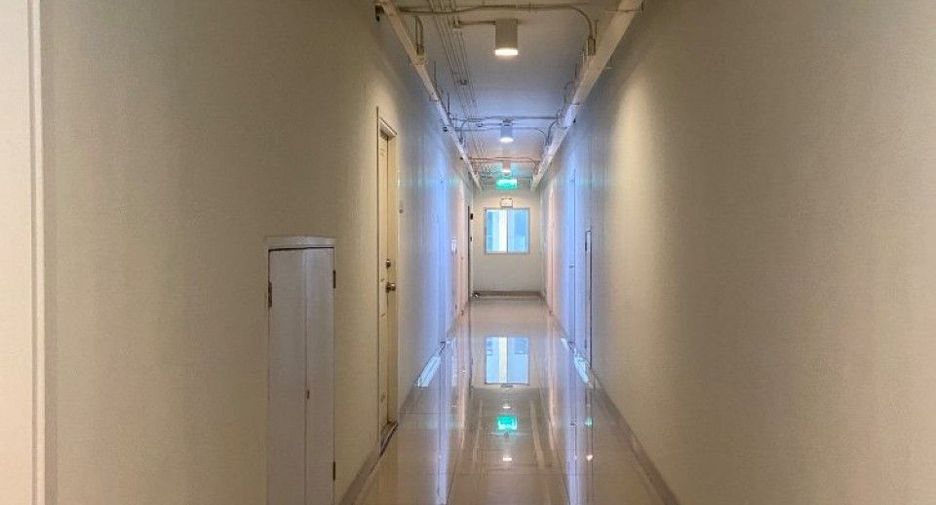 À vendre 1 chambre condo à Si Racha, Chonburi