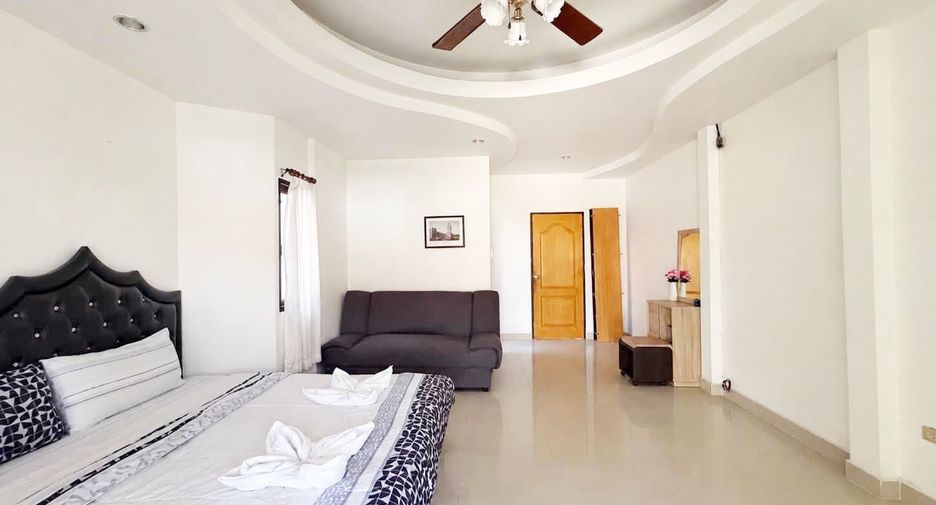 Villa en alquiler de 4 habitaciones en Jomtien, Pattaya