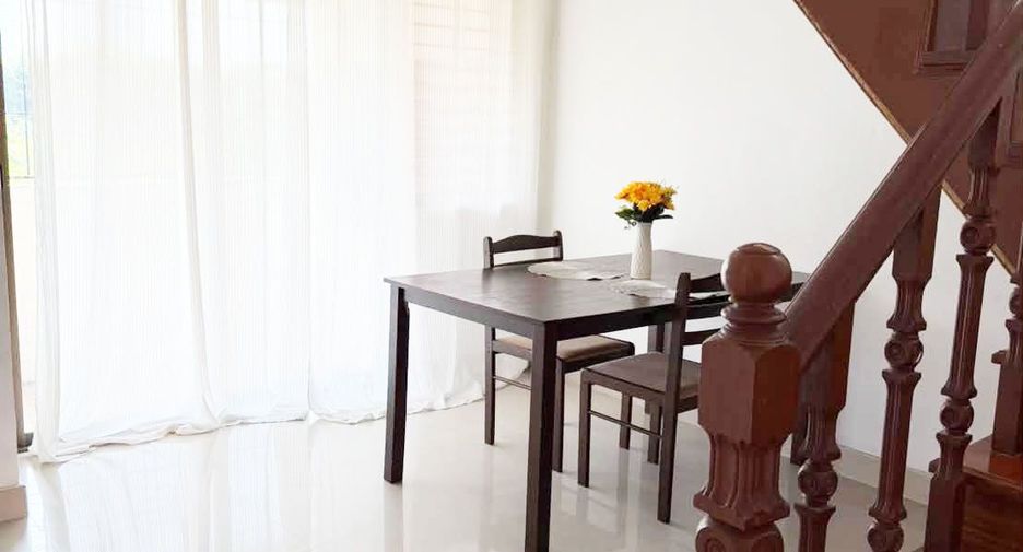 Villa en alquiler de 4 habitaciones en Jomtien, Pattaya