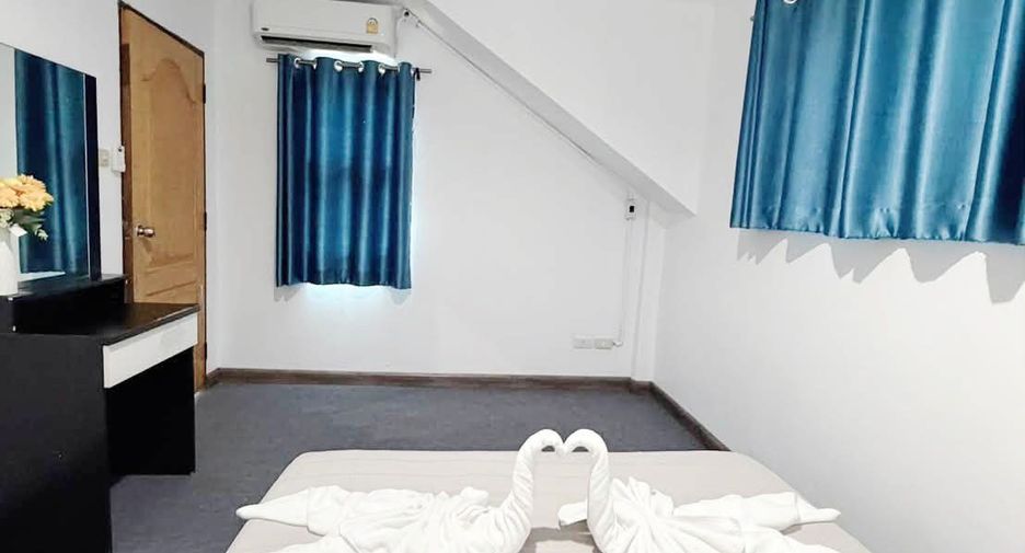 Villa en alquiler de 4 habitaciones en Jomtien, Pattaya