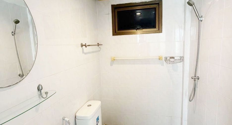 Villa en alquiler de 4 habitaciones en Jomtien, Pattaya