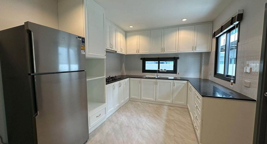 Casa en venta de 3 habitaciones en Bang Lamung, Chonburi