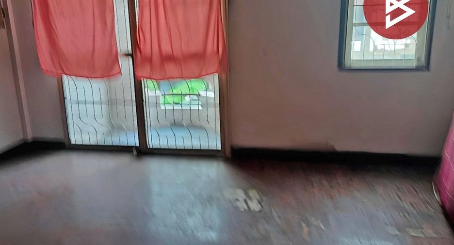 Reihenhaus zum Kauf mit 2 Zimmer in Mueang Chon Buri, Chonburi