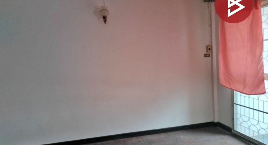 Reihenhaus zum Kauf mit 2 Zimmer in Mueang Chon Buri, Chonburi