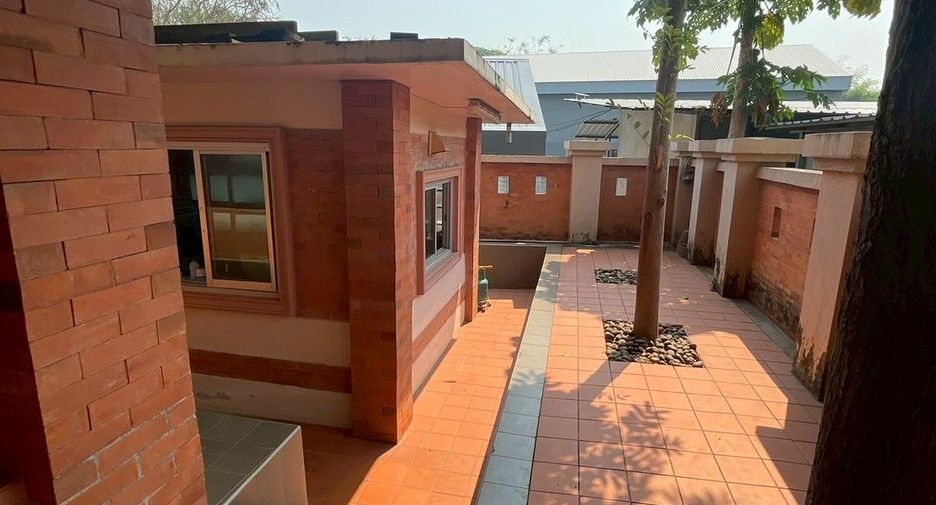 For sale 2 bedrooms house in Mueang Chiang Mai, Chiang Mai
