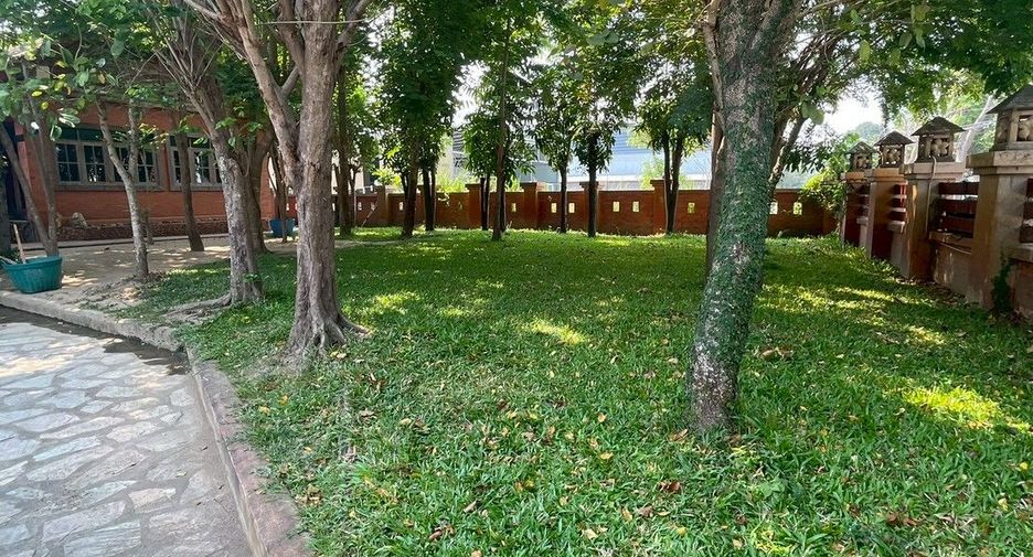 For sale 2 bedrooms house in Mueang Chiang Mai, Chiang Mai