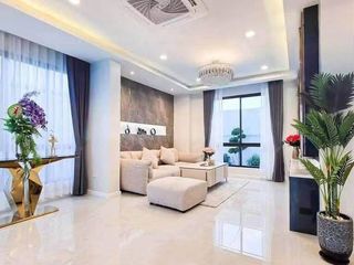 For sale 4 bedrooms villa in Bang Lamung, Chonburi