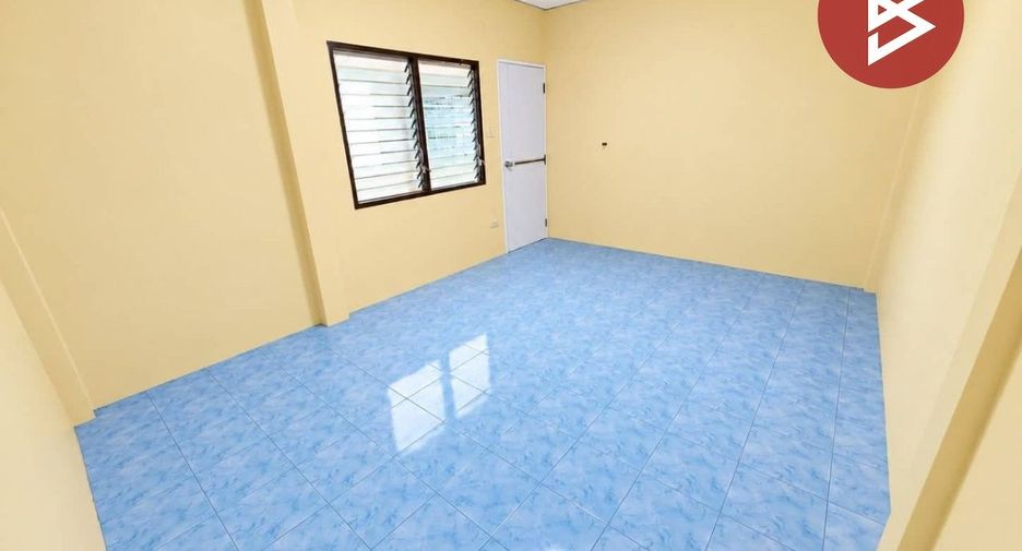Reihenhaus zum Kauf mit 2 Zimmer in Mueang Chon Buri, Chonburi
