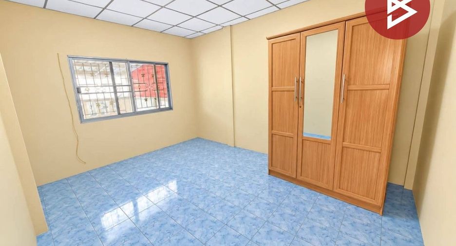 Reihenhaus zum Kauf mit 2 Zimmer in Mueang Chon Buri, Chonburi