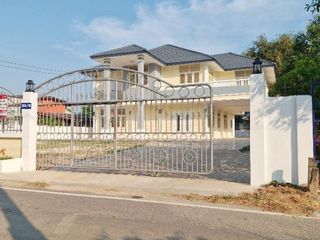 出售 5 卧室 独立屋 在 Ban Pong, Ratchaburi