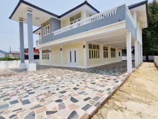 出售 5 卧室 独立屋 在 Ban Pong, Ratchaburi