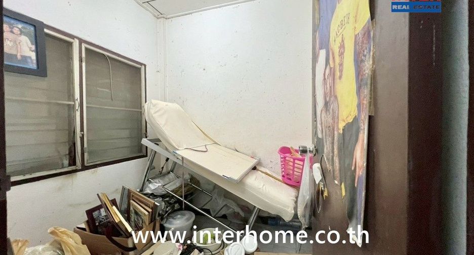 Продажа 2 спальни таунхаус в Сапхан Сунг, Бангкок