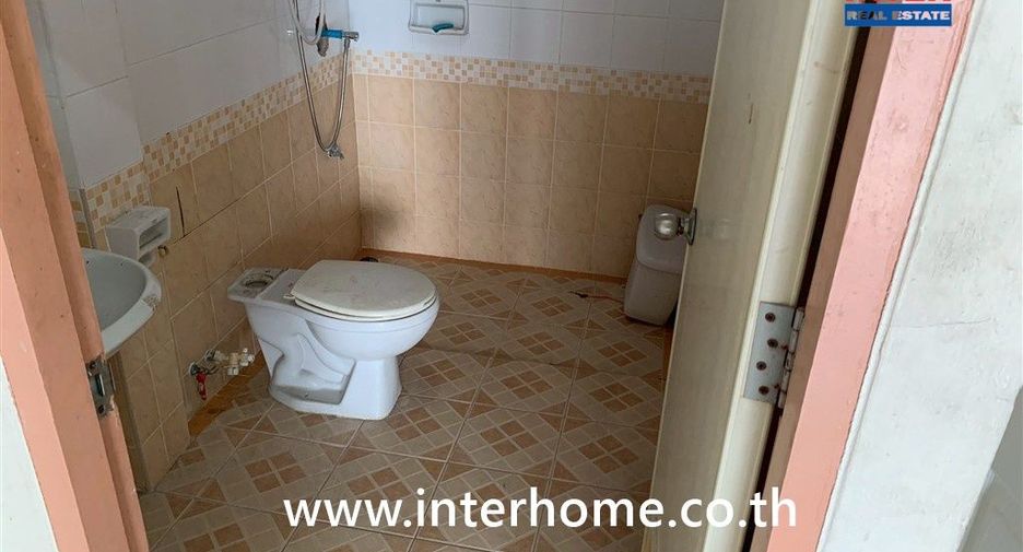 Продажа 5 спальни торговое помещение в Лат Крабанг, Бангкок